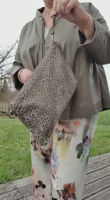 Leather Pochette SALLA