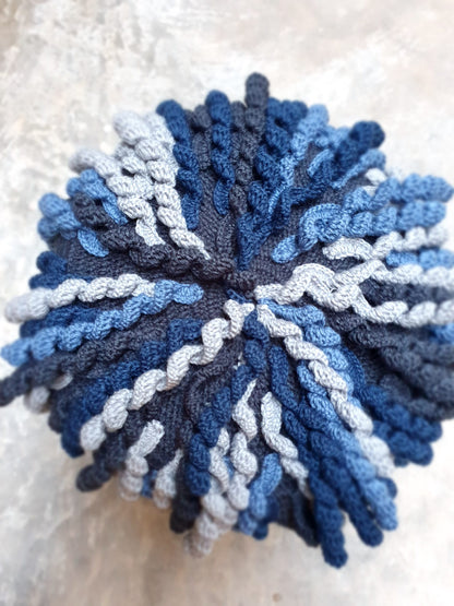 Stool BLEU